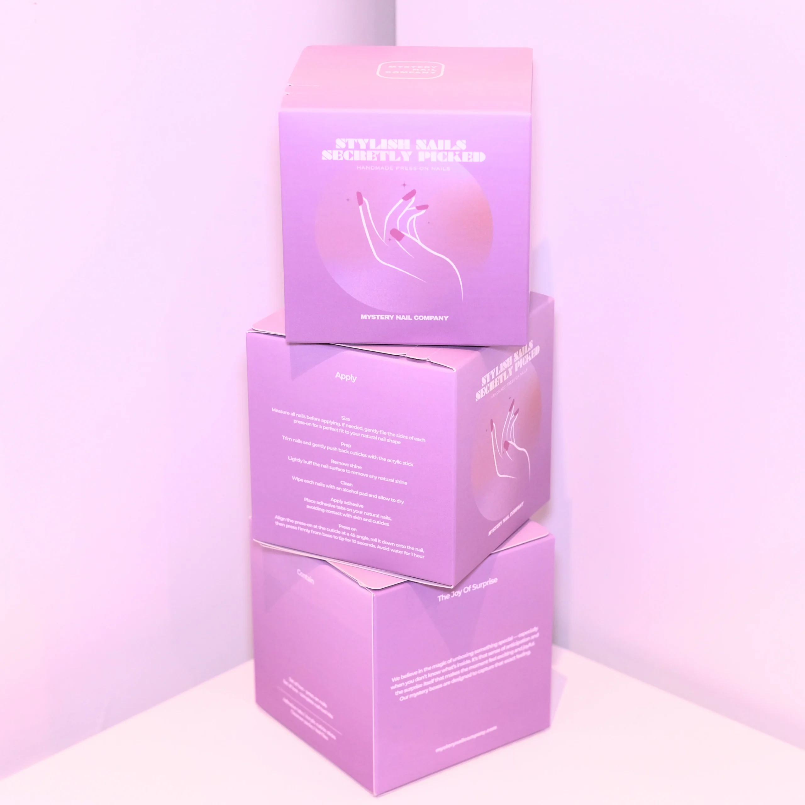 Mystery nail box subscription